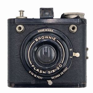 Kodak Brownie Flash Six-20 Fixed Focus 620 Roll Film Vintage Box-Type Camera